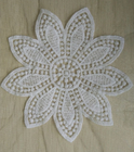 Уравновешивание шнурка Qmilch цветка сетки декоративное с малым размером, белым